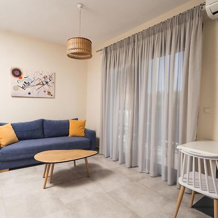 Octo Villas Complex Nea Iraklitsa Екстериор снимка