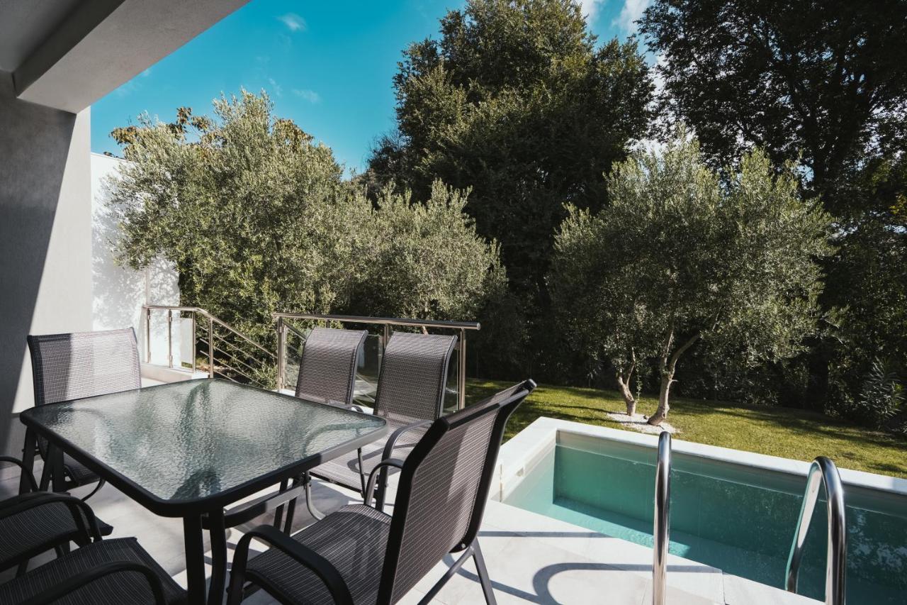 Octo Villas Complex Nea Iraklitsa Екстериор снимка