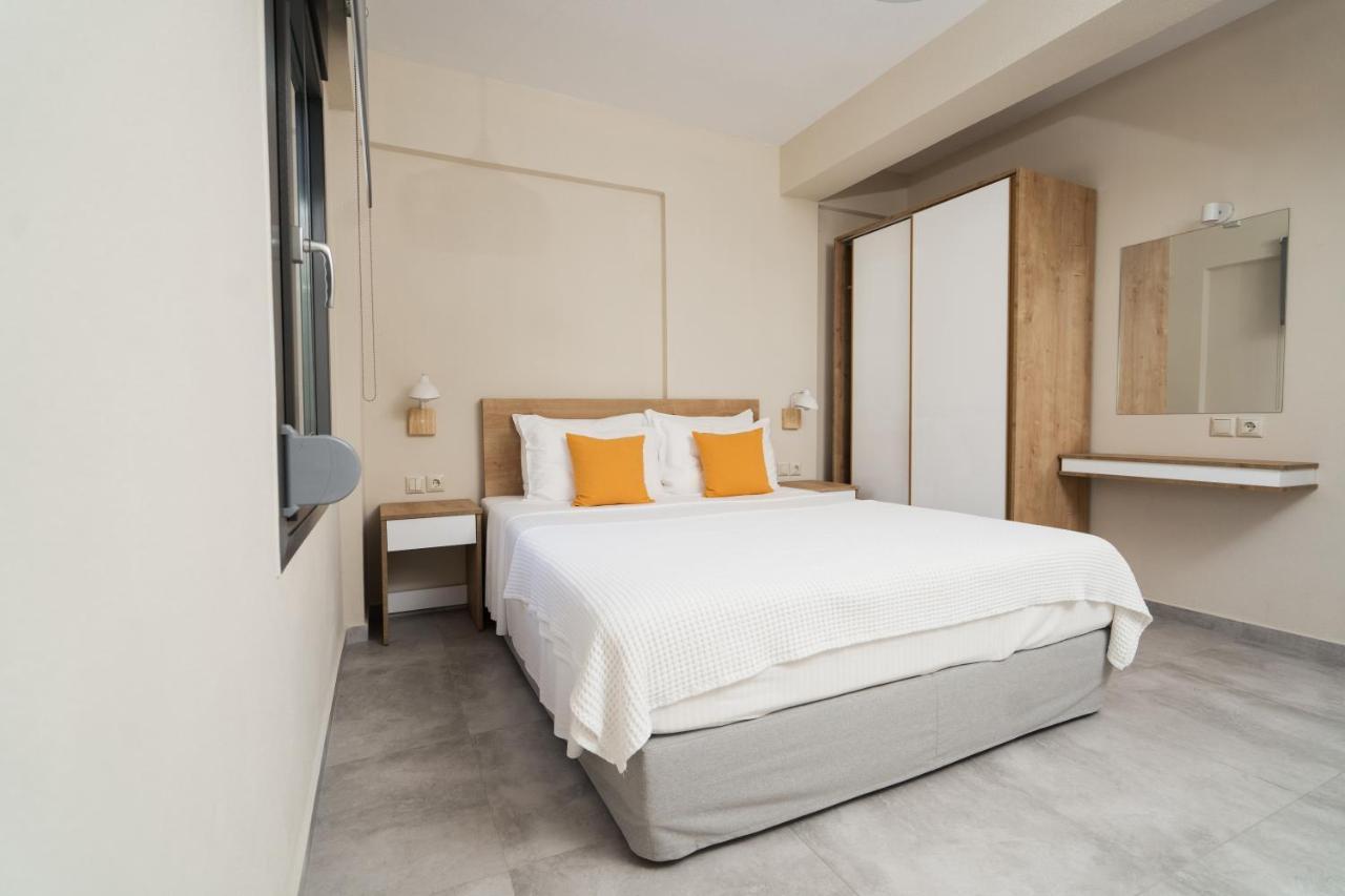 Octo Villas Complex Nea Iraklitsa Екстериор снимка