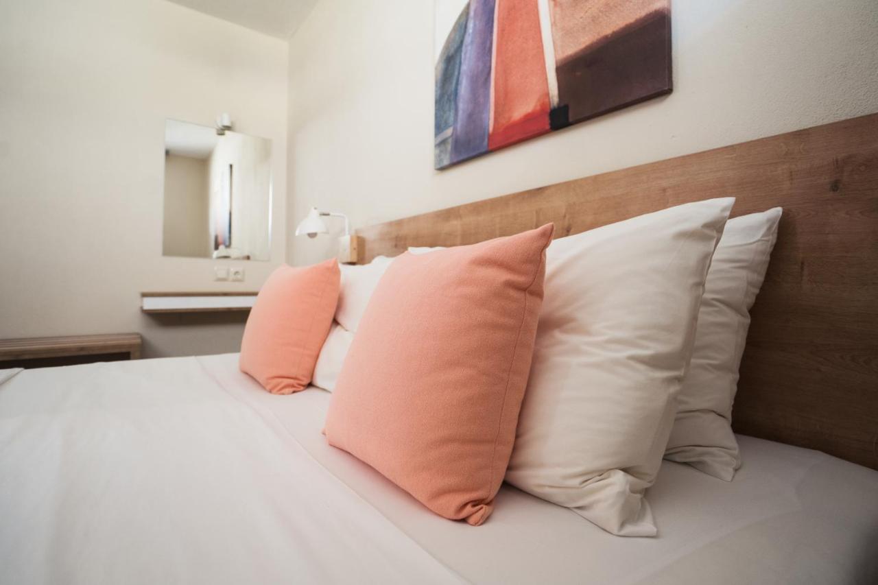 Octo Villas Complex Nea Iraklitsa Екстериор снимка
