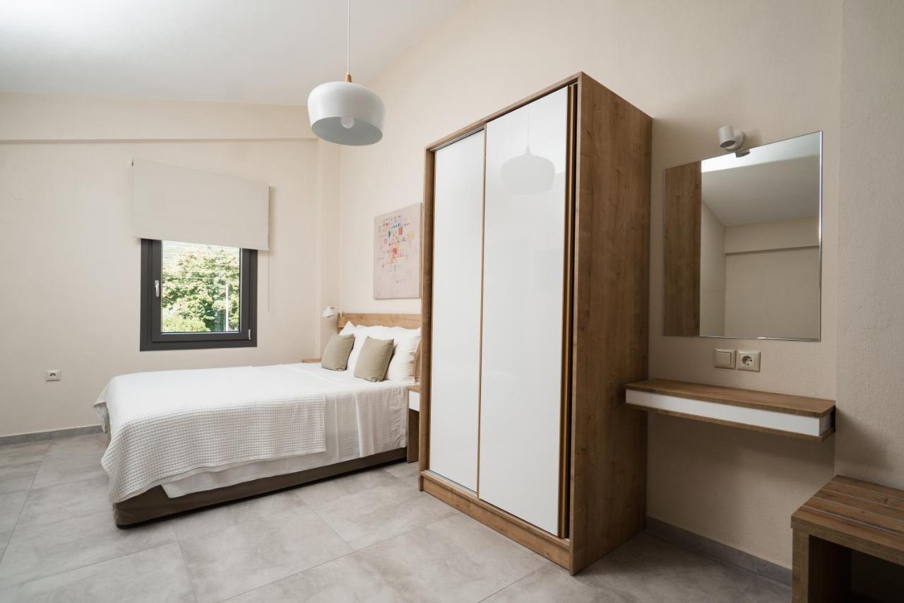 Octo Villas Complex Nea Iraklitsa Екстериор снимка