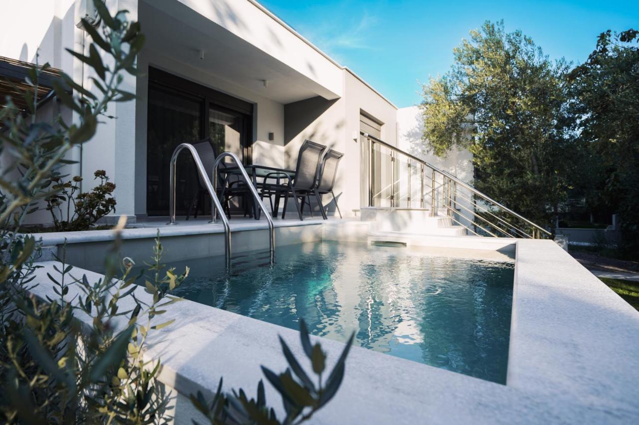 Octo Villas Complex Nea Iraklitsa Екстериор снимка