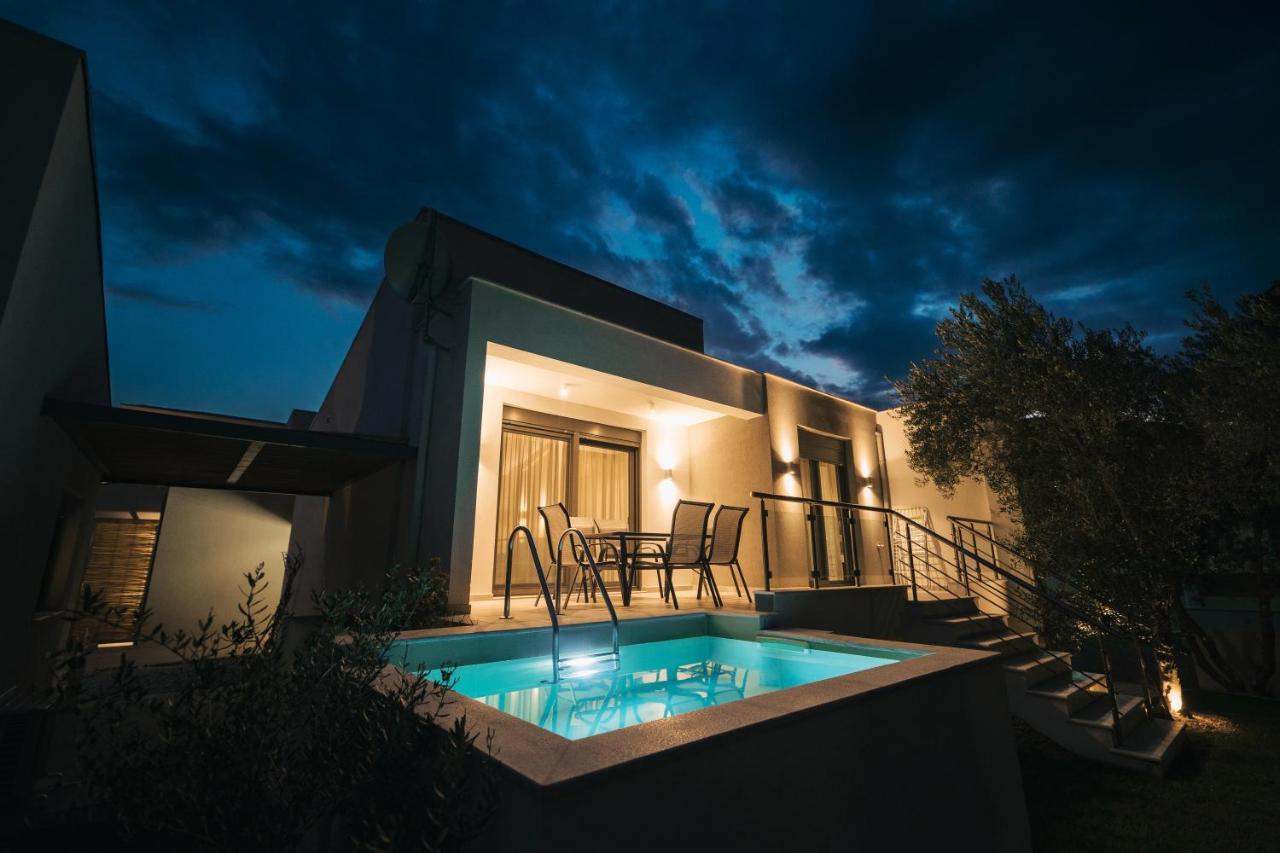 Octo Villas Complex Nea Iraklitsa Екстериор снимка