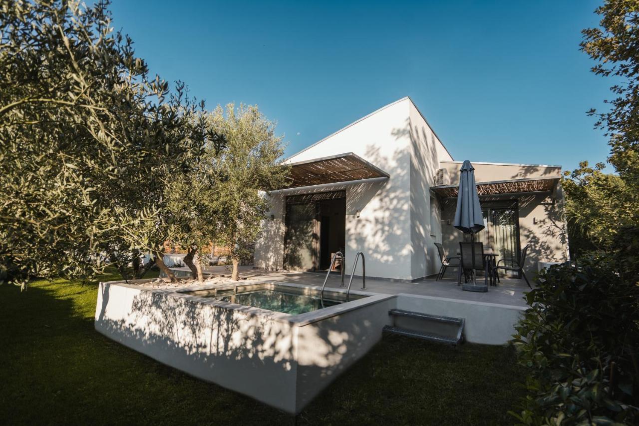 Octo Villas Complex Nea Iraklitsa Екстериор снимка